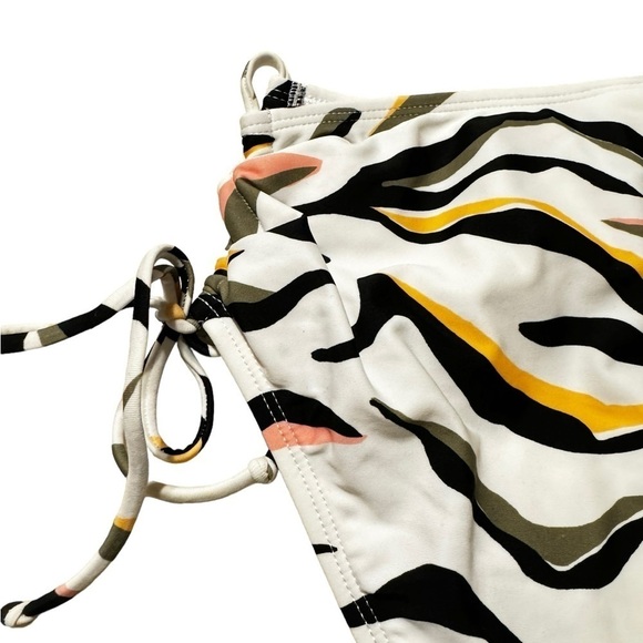 Salt + Cove Seeing Stripes Bikini Bottom Medium - Picture 7 of 8